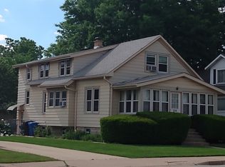 218 S Main St #2, Mount Prospect, IL 60056