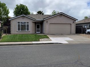 457 Kennwood Dr, Ukiah, CA 95482