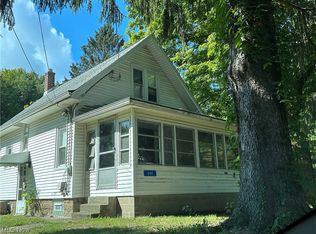 608 Randolph Rd, Mogadore, OH 44260