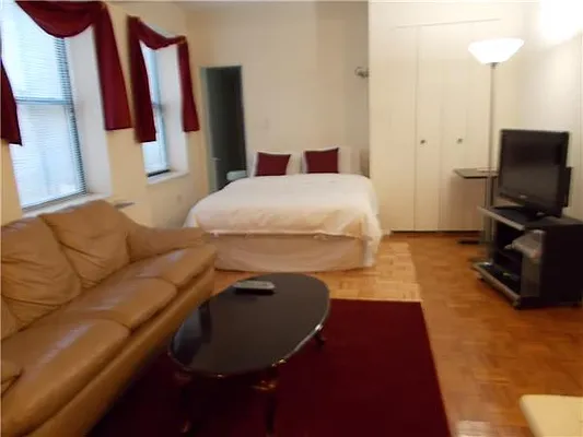 Rented by Empire State Properties | media 9