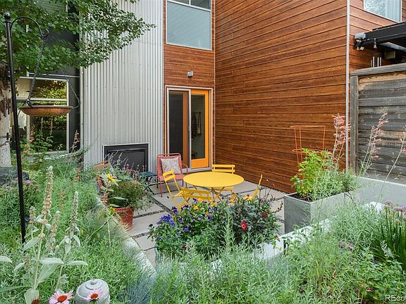 4th image of 3253 Vallejo Street