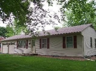 8713 Glenwood Ave, Kansas City, MO 64138