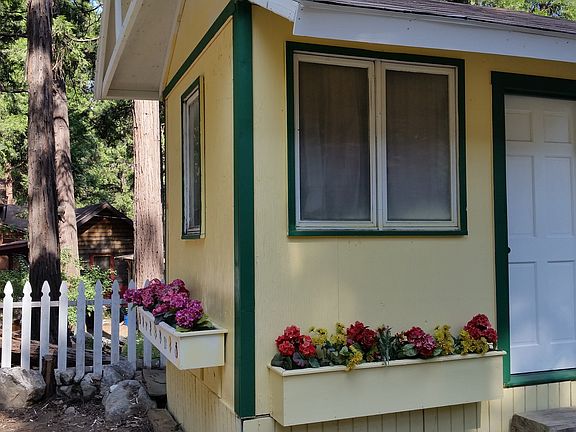 2nd image of 41024 Pine Dr
