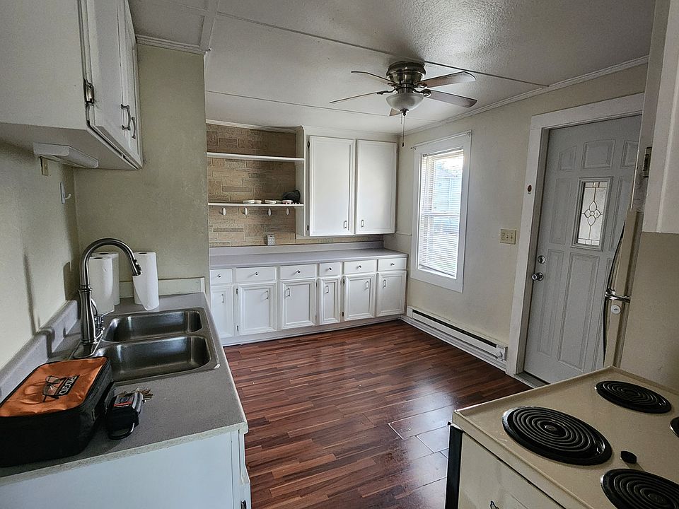 1st image of 526 Pine St #3