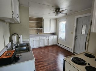 526 Pine St #3, Sheboygan Falls, WI 53085