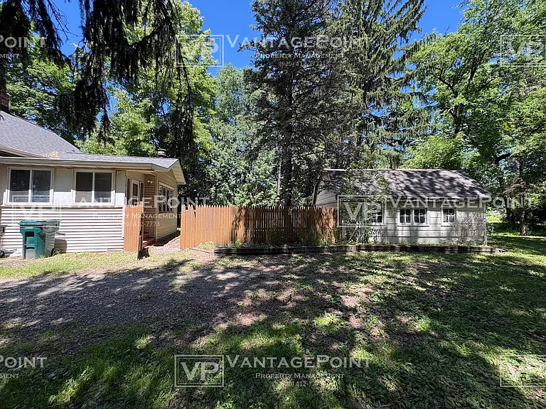 2224 Ullmer Ct — Photo 5