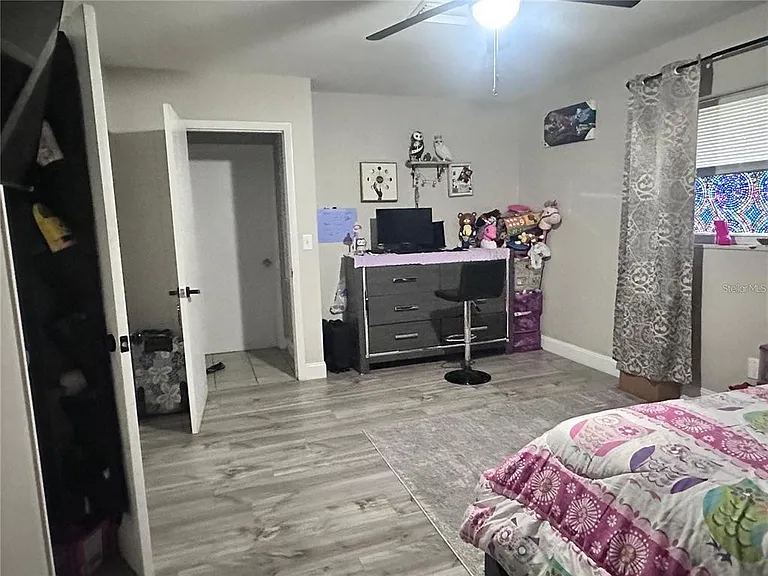 1048 Wakefield Cir — Photo 9