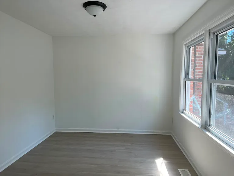 610 37th Ave N #A — Photo 8