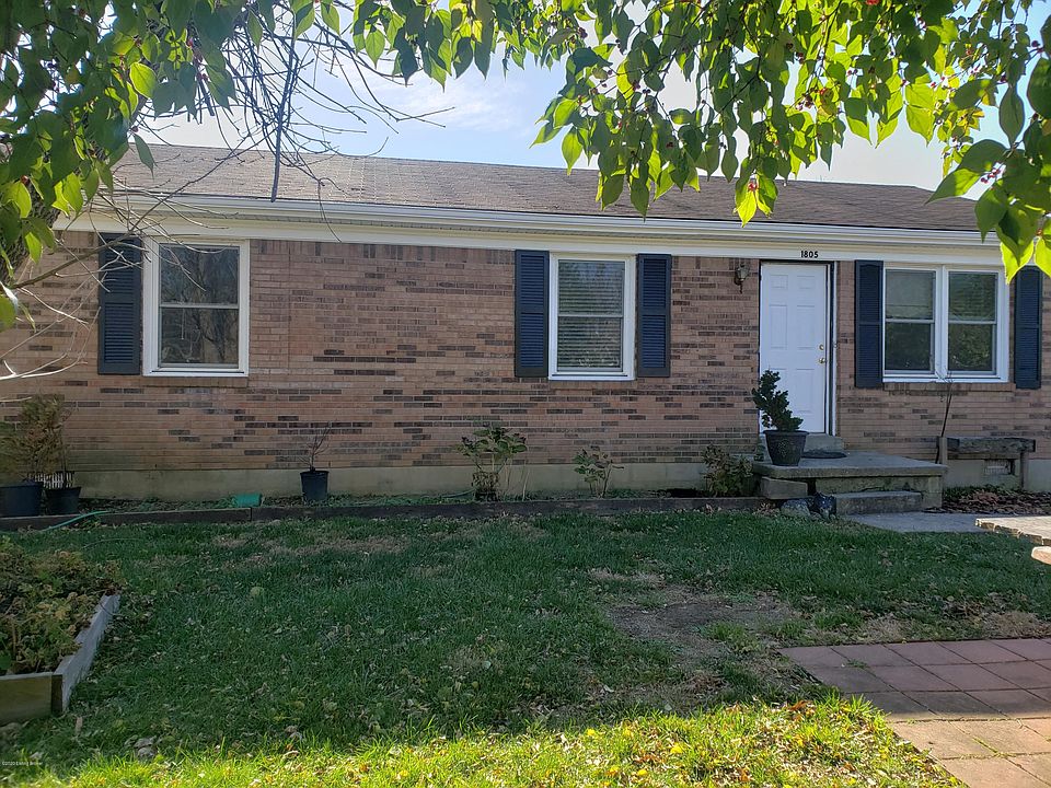 1st image of 1805 Oakwood Dr
