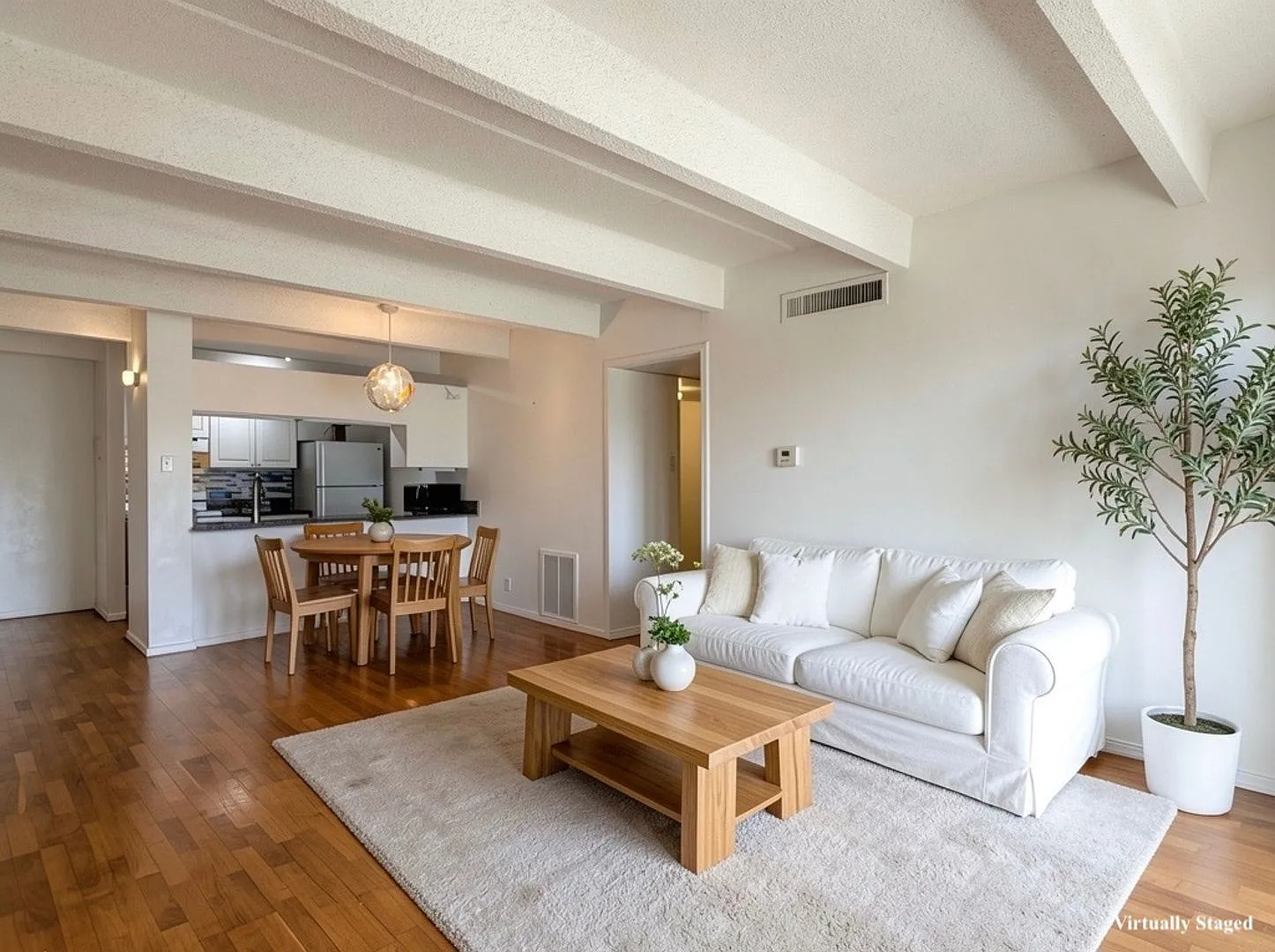 1433 N Williams St — Photo 1