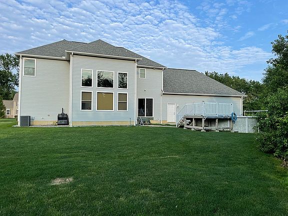4th image of 2438 Deerfield Dr