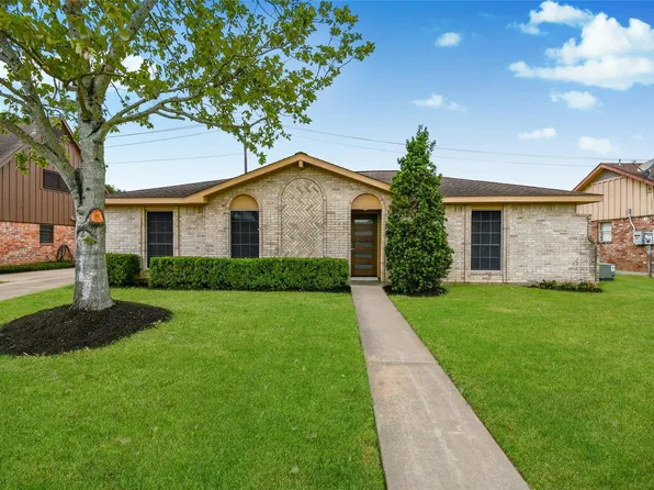 12110 Kirkholm Dr, Houston, TX 77089