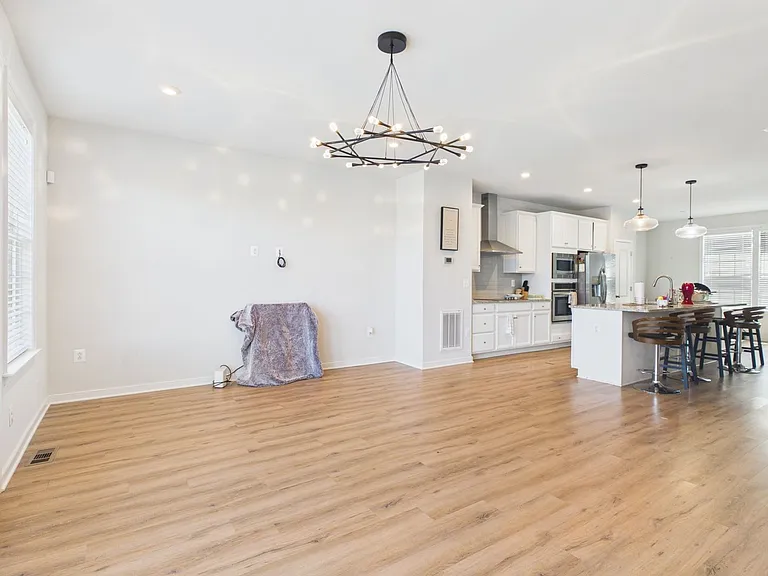 1405 Kerr Dr — Photo 6