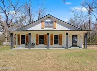 400 Salem Ave, Holly Springs, MS 38635