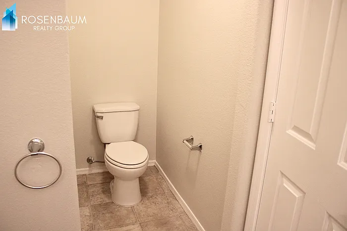 4632 E Harwell St — Photo 25