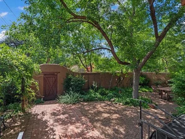359 Garcia St, Santa Fe, NM 87501