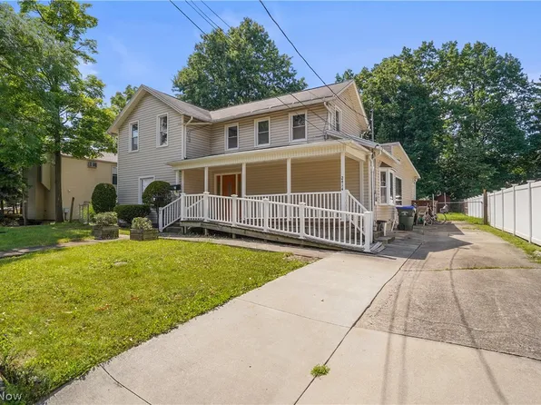 2414 2nd St, Cuyahoga Falls, OH 44221