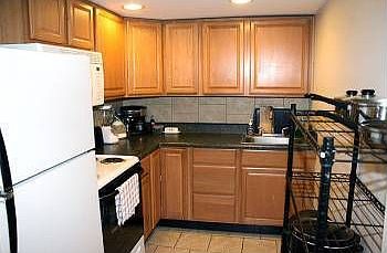 3rd image of 206 Twin Oak Dr