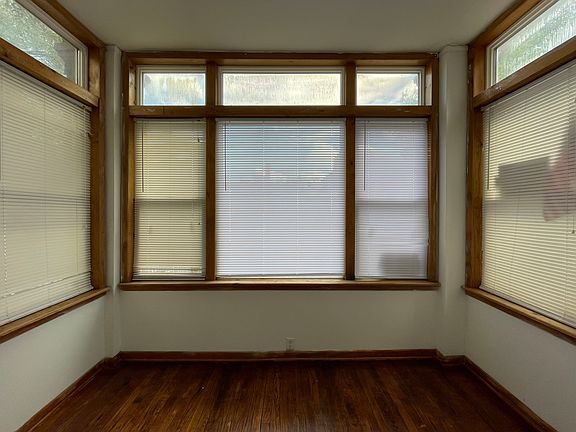 3rd image of 7112 S Euclid Ave #1