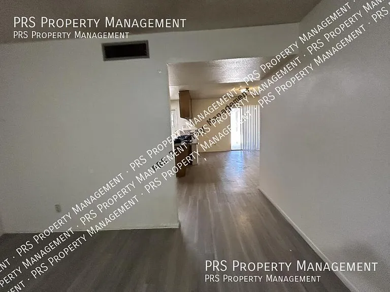 5309 S River Dr — Photo 6