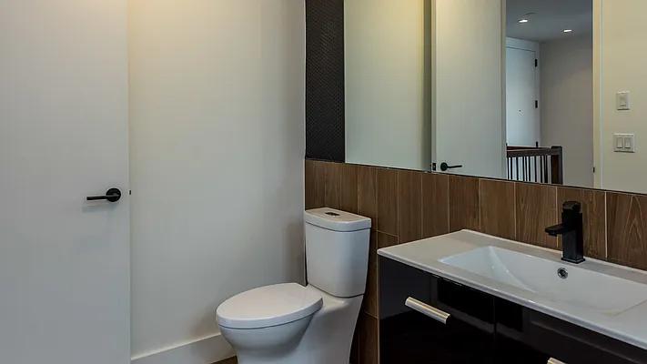 Rented by Nooklyn NYC LLC | media 14