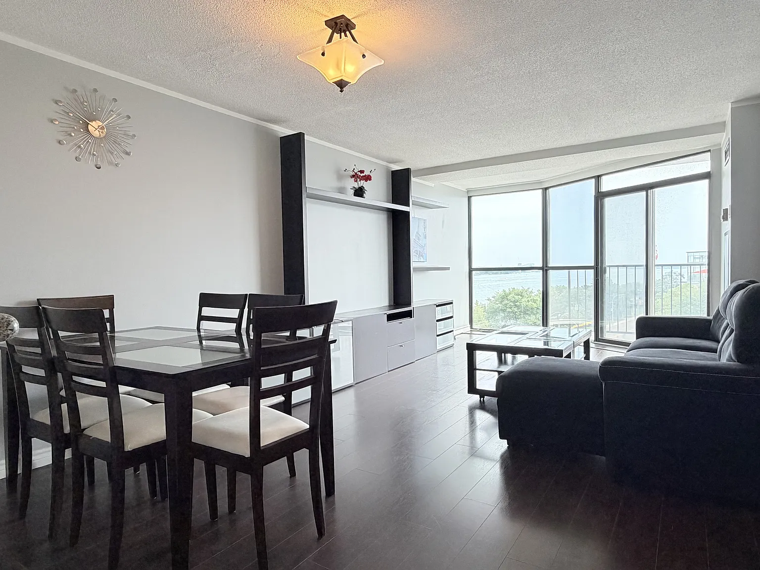 2 bed, $2,250 — Photo 1