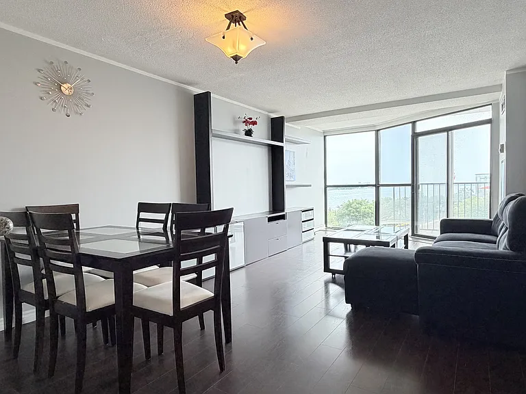 515 Riverside Dr W #703 — Photo 1