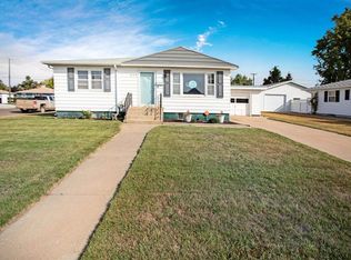 614 12th St W, Williston, ND 58801