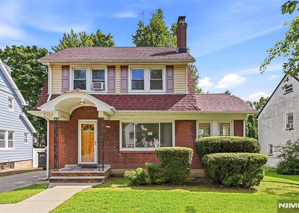 1st image of 1481 Endicott Terrace