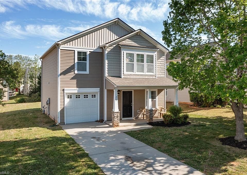 1st image of 212 Haywards Ln