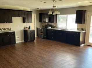 3325 Meadow Oaks Dr, Garland, TX 75043