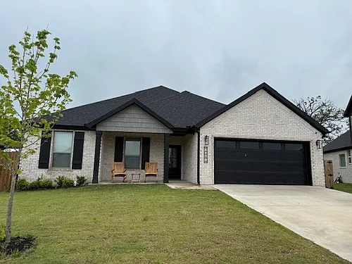 2061 Larry Ln Photo 1