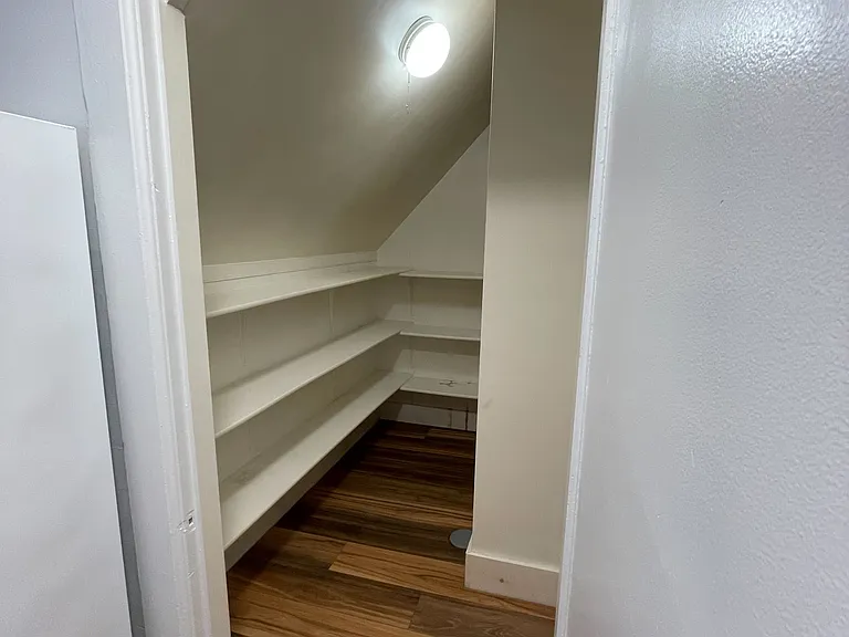 walk in pantry