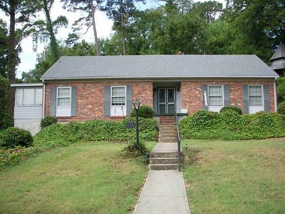1st image of 117 Oakwood Pl