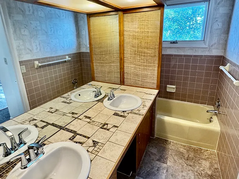 728 Saint Charles St #1 — Photo 11