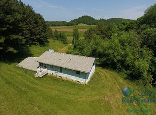 26773 Snow Valley Rd, Richland Center, WI 53581
