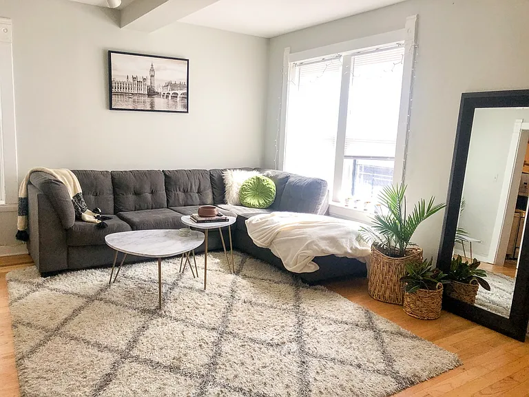 242 W. Willow St. — Photo 5