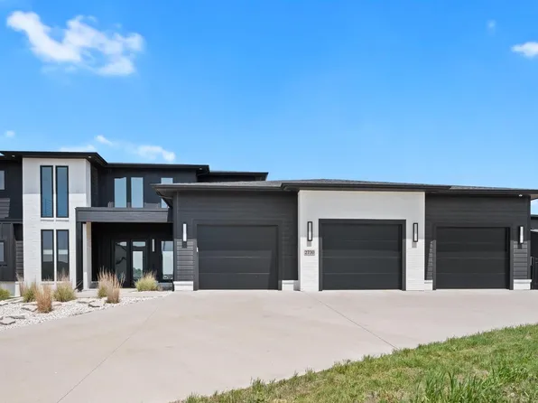 2730 N Swan Cir, Tea, SD 57064