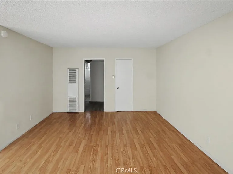 13609 Van Ness Ave #2 — Photo 6