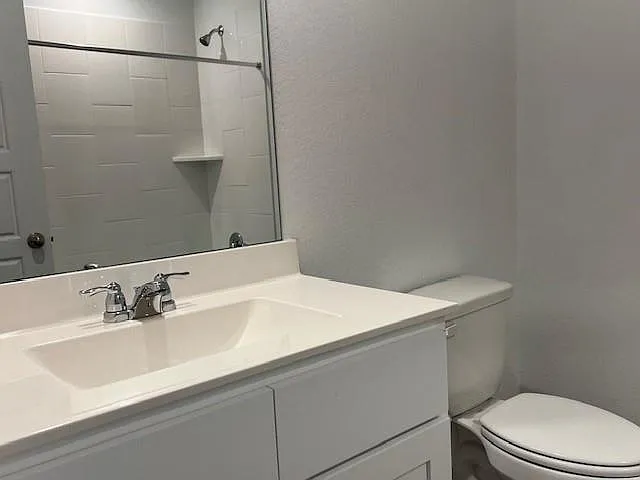 1006 Perezia Ct — Photo 17