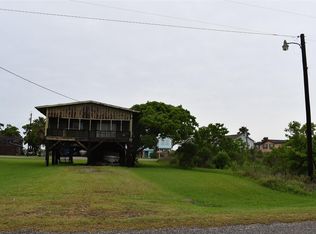 676 Blue Water Blvd, Sargent, TX 77414
