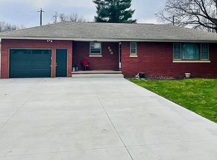 600 W 2nd St, Prairie City, IA 50228