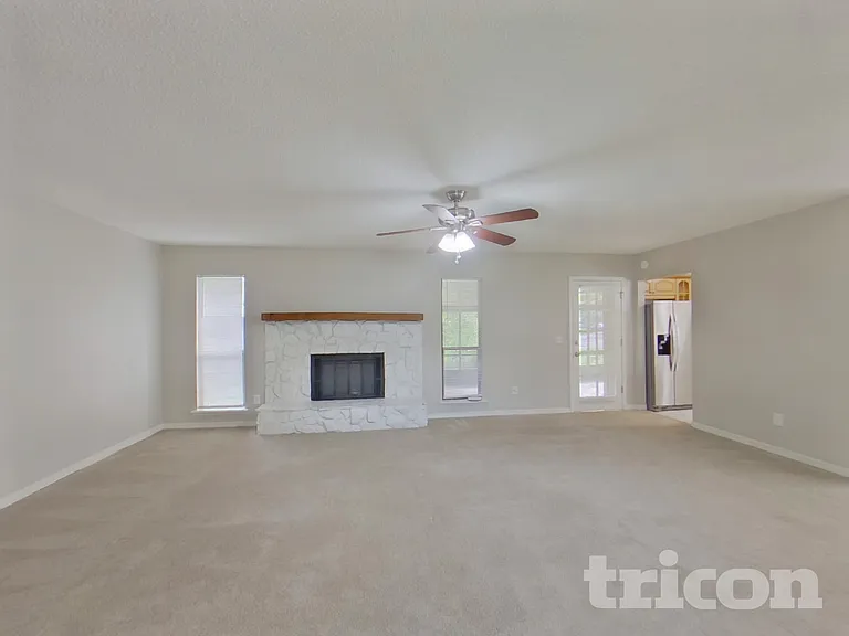 7091 Beechfern Ln S — Photo 3