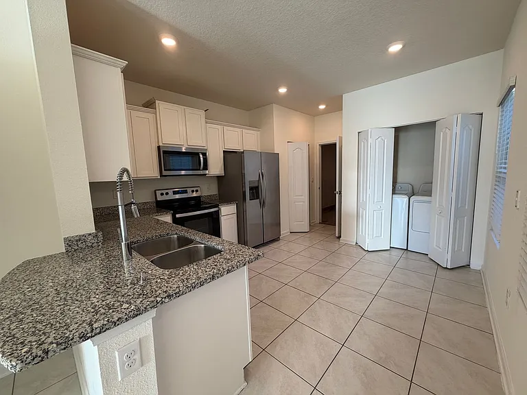 35 Oarsman Crossing Dr — Photo 3