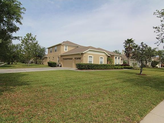 2nd image of 19112 Larchmont Dr