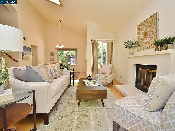 2nd image of 2350 Lake Meadow Cir