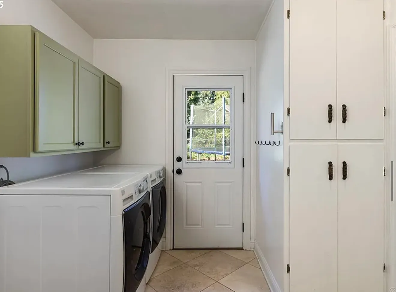 3 bed, 1336 sqft, $2,900 — Photo 4