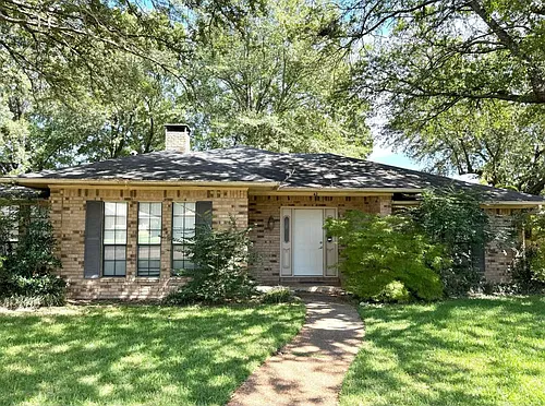 42 Lanshire Dr Photo 1