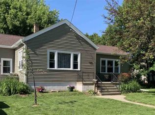 330 W 11th Ave, Oshkosh, WI 54902