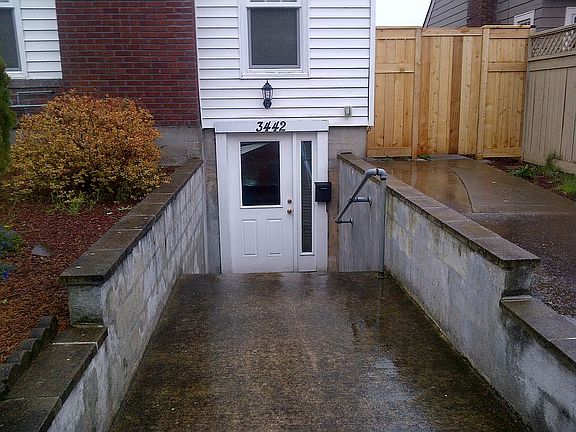 Apartment Separate Entrance 